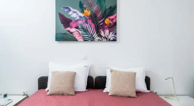 Апартаменты Cozy and Functional Business One-Bedroom Apartment