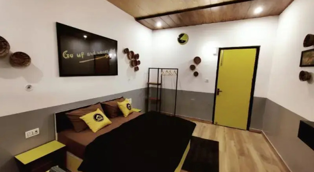The Hosteller Jim Corbett, Rezerwuj Hostel Hotele w Uttarakhand z basenem, Basen
