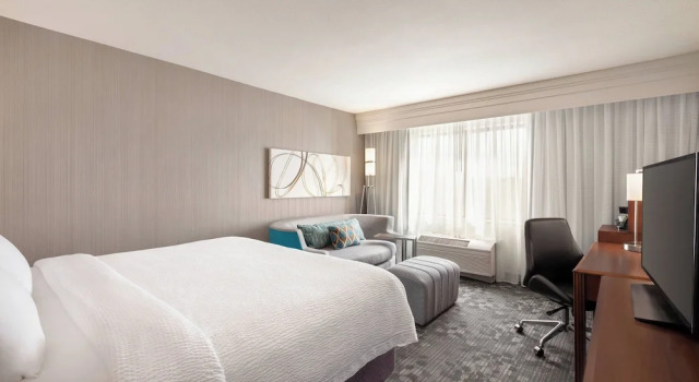 Двухместный номер Standard с балконом Courtyard by Marriott San Jose South/Morgan Hill