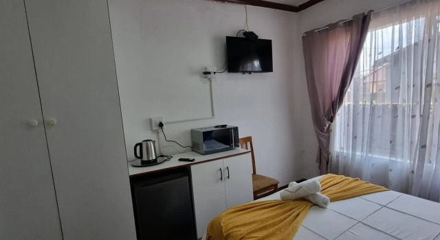 Epic Den Lodge, Book Hotel Hoteller i Free State med parkering, Parkering