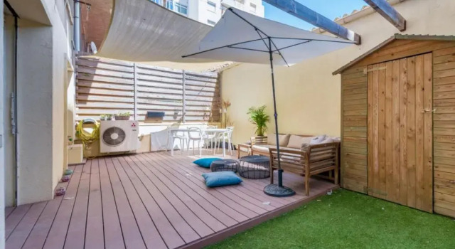 Апартаменты Bright 3br w AC and terrace near the train station in Marseille Welkeys
