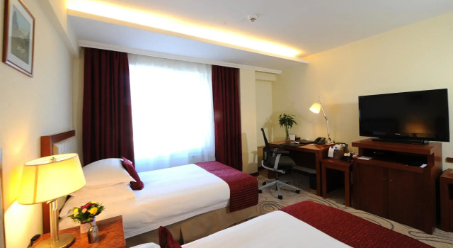 Двухместный номер Superior Kempinski Hotel Khan Palace