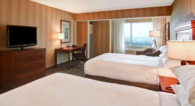 Двухместный номер с красивым видом из окна DoubleTree Fallsview Resort & Spa by Hilton - Niagara Falls