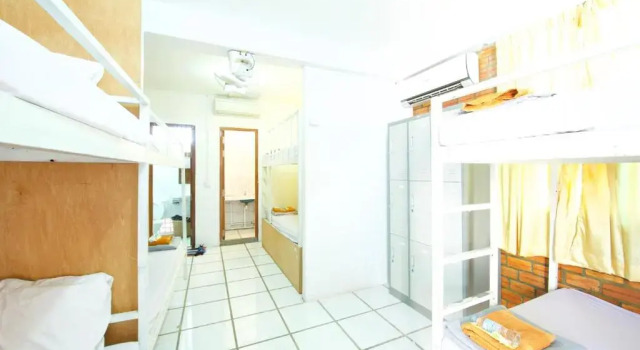 Кровать в общем номере Naga Angkor Hostel