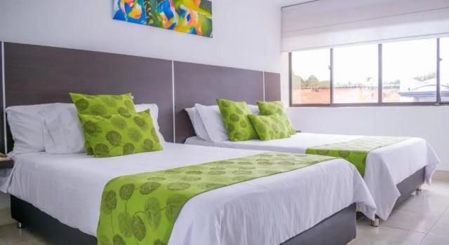 Трёхместный номер Standard Hotel Montes De La Castellana