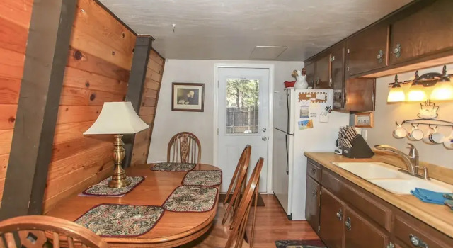 A Humble Hilltop Hideaway - Home Away From Home In The San Bernardino National Forest!! 2 Bedroom Home, Забронировать Отель Биг-Бэар-Сити San Bernardino Mountains