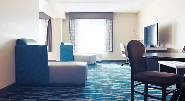 Двухместный люкс Comfort Inn & Suites Greenville Near East Carolina University