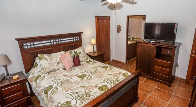 Gecko Getaway 2 Bedroom Condo by RedAwning, Rezerwuj Apartament Roatán 