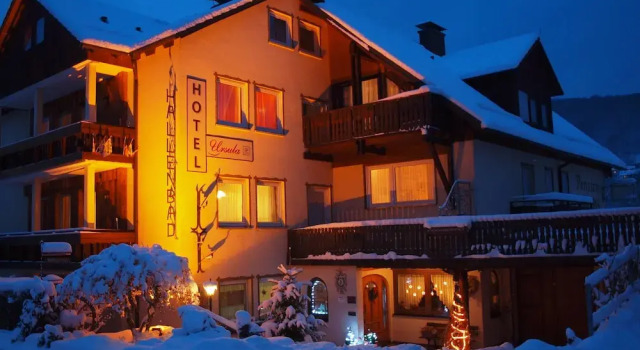 Hotel Ursula, Varaa Hotelli Bad Brueckenau 