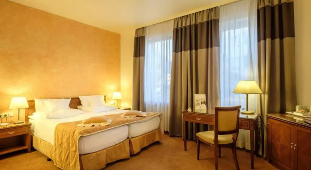 Hotel Hohenstaufen, Забронировать Отель Хоэнштауфен Swabian Alps