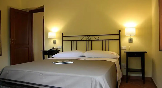 Locanda Il Monastero, Prenota Hotel Hotel a Langhe con parcheggio, Parcheggio