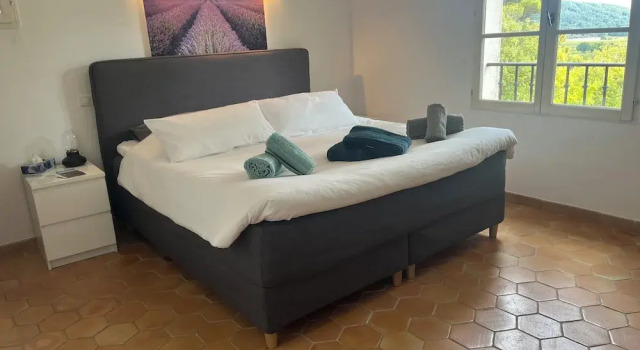 Двухместный номер Deluxe с видом на горы B&B Villa Oriél naturiste Figanières