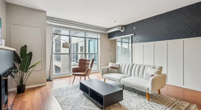 Апартаменты Deluxe с 2 комнатами CozySuites at Mill District