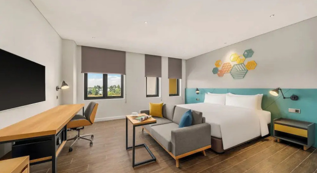 Номер Deluxe HIIVE by fusion Binh Duong New City - VSIP 2