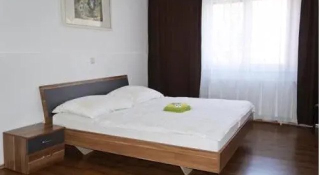 Poysdorferhof, Rezerwuj Hotel Poysdorf Weinviertel