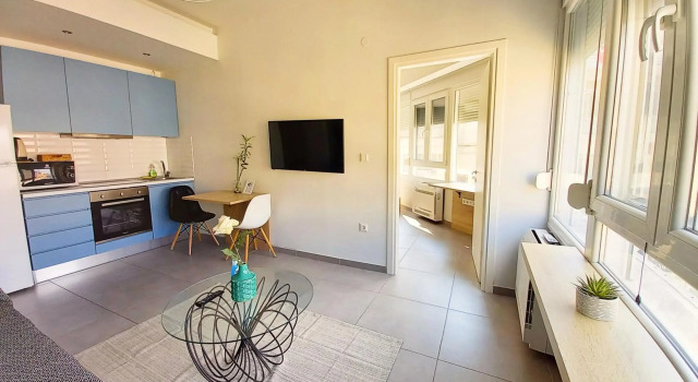 Bella Suite in the heart of the City Center, Parking, Book Hotel Thessaloniki Macedonia