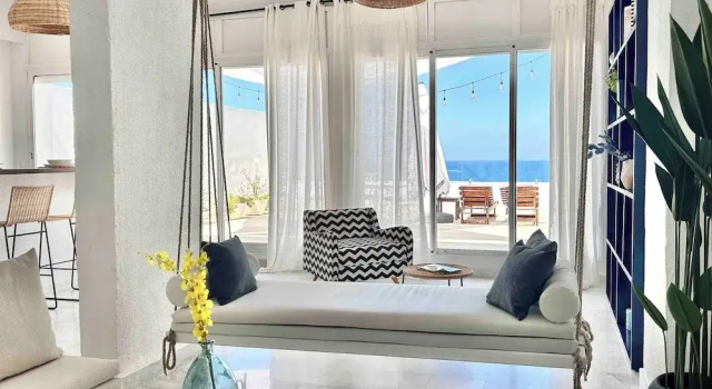 Апартаменты с 2 комнатами Cliff 2 Live Above the Sea, Between Sky & Mediterranean
