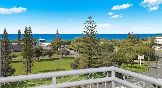 Апартаменты c 1 комнатой с видом на океан Beachside Resort Kawana Waters