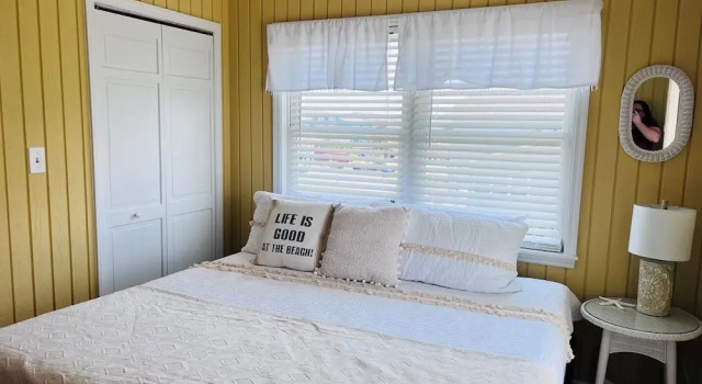 Fore Shore West- 4 Bedroom Home by RedAwning