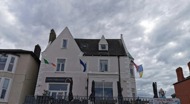 The Strand Hotel, the former residence of Oscar Wilde, Book Hotel Bray Wicklow County