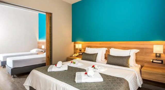 Полулюкс Solimar Aquamarine Resort