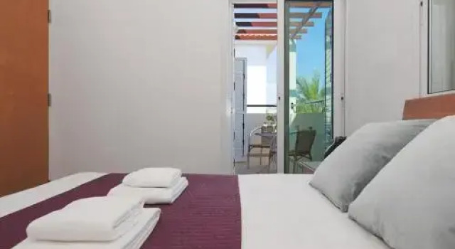 Villa Atralk8, Rezervovat Vila Hotely v Paralimni s parkováním, Parkování