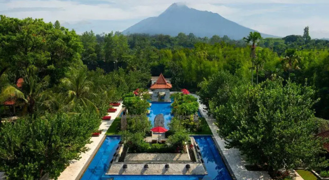 Двухместный номер Deluxe с балконом Mustika Yogyakarta Resort and Spa