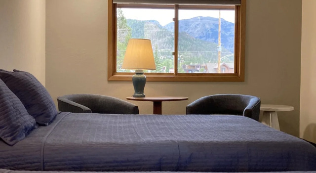 Двухместный номер Standard с видом на горы Big Horn Lodge