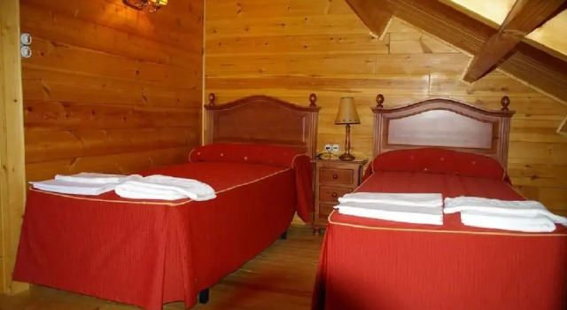 Casa De Madera Zumacar V, Забронировать Отель Отели Sierra de Cazorla, Segura y Las Villas Nature Reserve с парковкой, Парковка