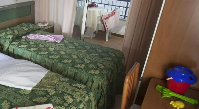 Трёхместный номер Standard Hotel Classic
