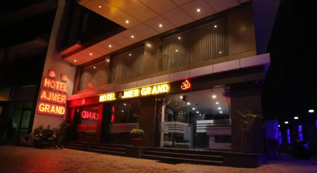Hotel Ajmer Grand, Забронировать Отель Отели штата Раджастхана 3 звезды, 3*