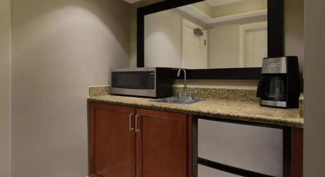 Номер Standard Marriotts BeachPlace Towers