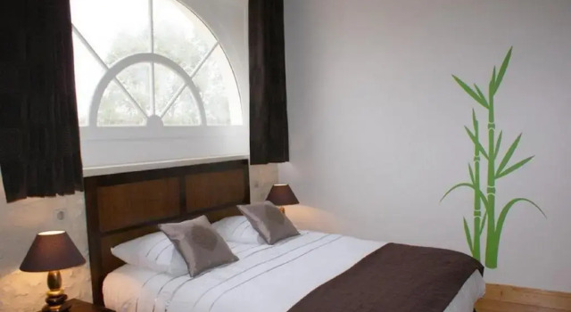Коттедж Le Domaine des Doucins & Spa, Gîte 3 étoiles, 10 minutes de Jonzac piscine et spa