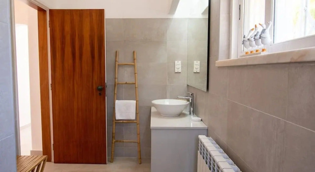 Коттедж Pomba Beautifully Renovated With Heated Pool