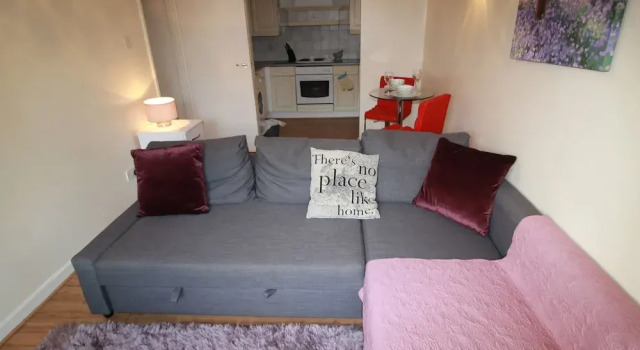 Richmond Court Apartment by Cardiff Holiday Homes