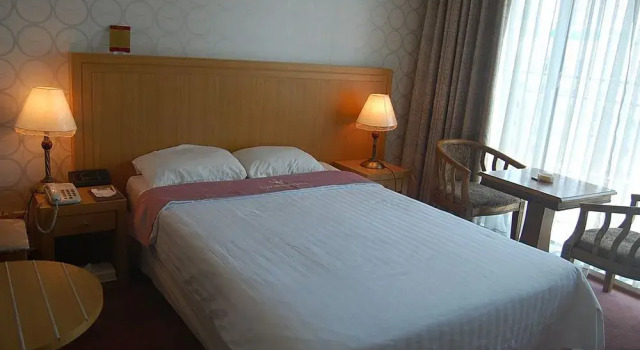 Lord Beach Hotel