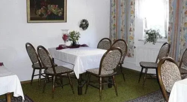 Hotel Rödger Hof, Забронировать Отель Вильнсдорф Северный Рейн-Вестфалия