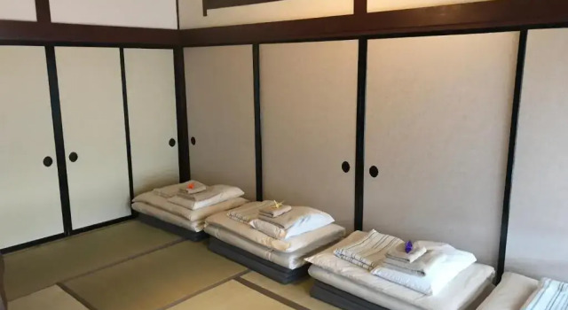 Кровать в общем номере (женский номер) Travelers Wharf Shichigahama
