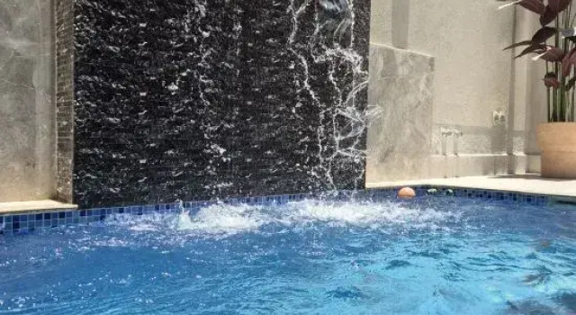 Emerald pool, Buchen Sie Hotel Hotels in Provinz Riad mit Pool, Schwimmbad