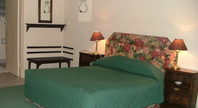 Номер Premium Norma Jeanes Lake View Resort