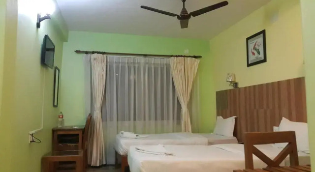 Двухместный номер Standard Hotel Bishram