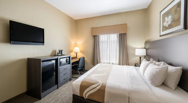 Двухместный номер Standard Quality Inn & Suites Fishkill South near I-84