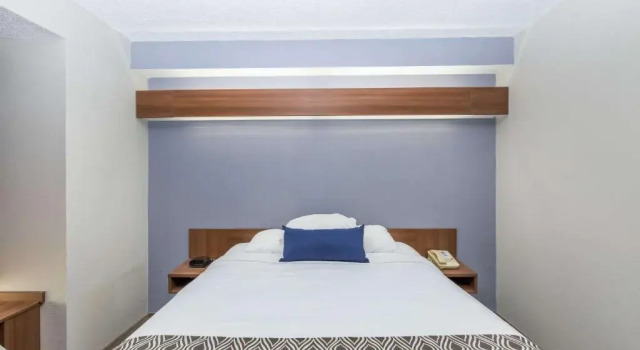Двухместный номер Microtel Inn & Suites by Wyndham Sioux Falls