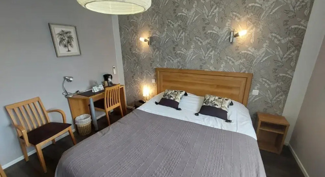 Двухместный номер Comfort с балконом Chez Terrassier - Logis Hôtels - Hotel et Restaurant