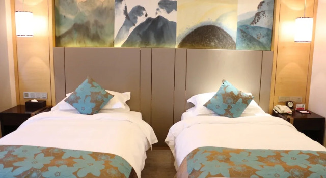 Номер Standard Ramada Yiyang Taojiang