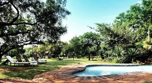 Malibu Country Lodge, Book Hotel Roodeplaat Gauteng
