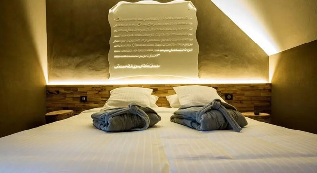 Двухместный полулюкс с балконом Auberge au Boeuf