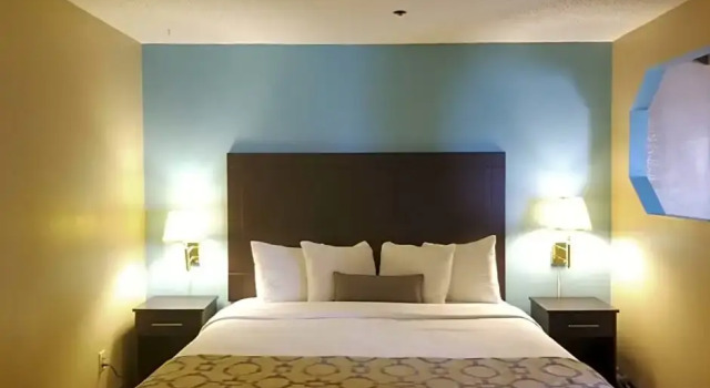 Одноместный люкс Baymont Inn & Suites by Wyndham Huber Heights Dayton Northeast