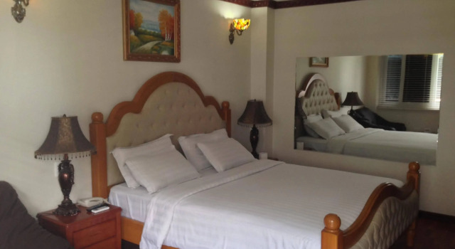 Galaxy Hotel, Забронировать Отель Анхелес 