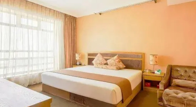 Люкс Deluxe Ping'an Business Hotel